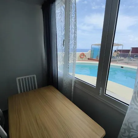The Sound Of Ocean Waves Apartment